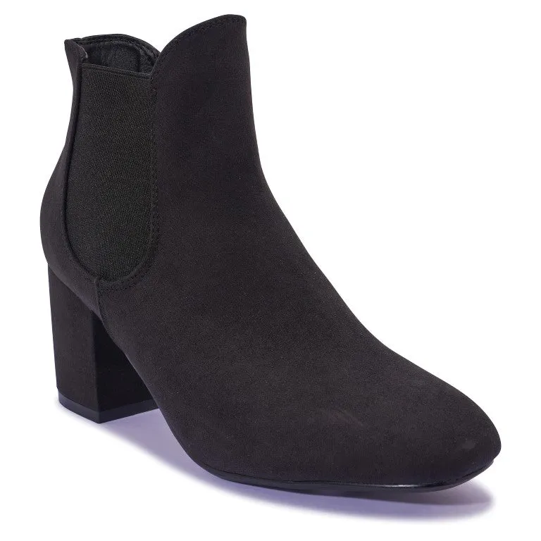 ABLE21 Block Heel Ankle Boots