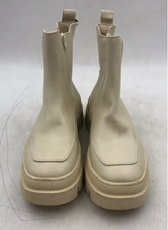 Lane Bryant Women's Off-White Ankle Chelsea Boots - Size 9W