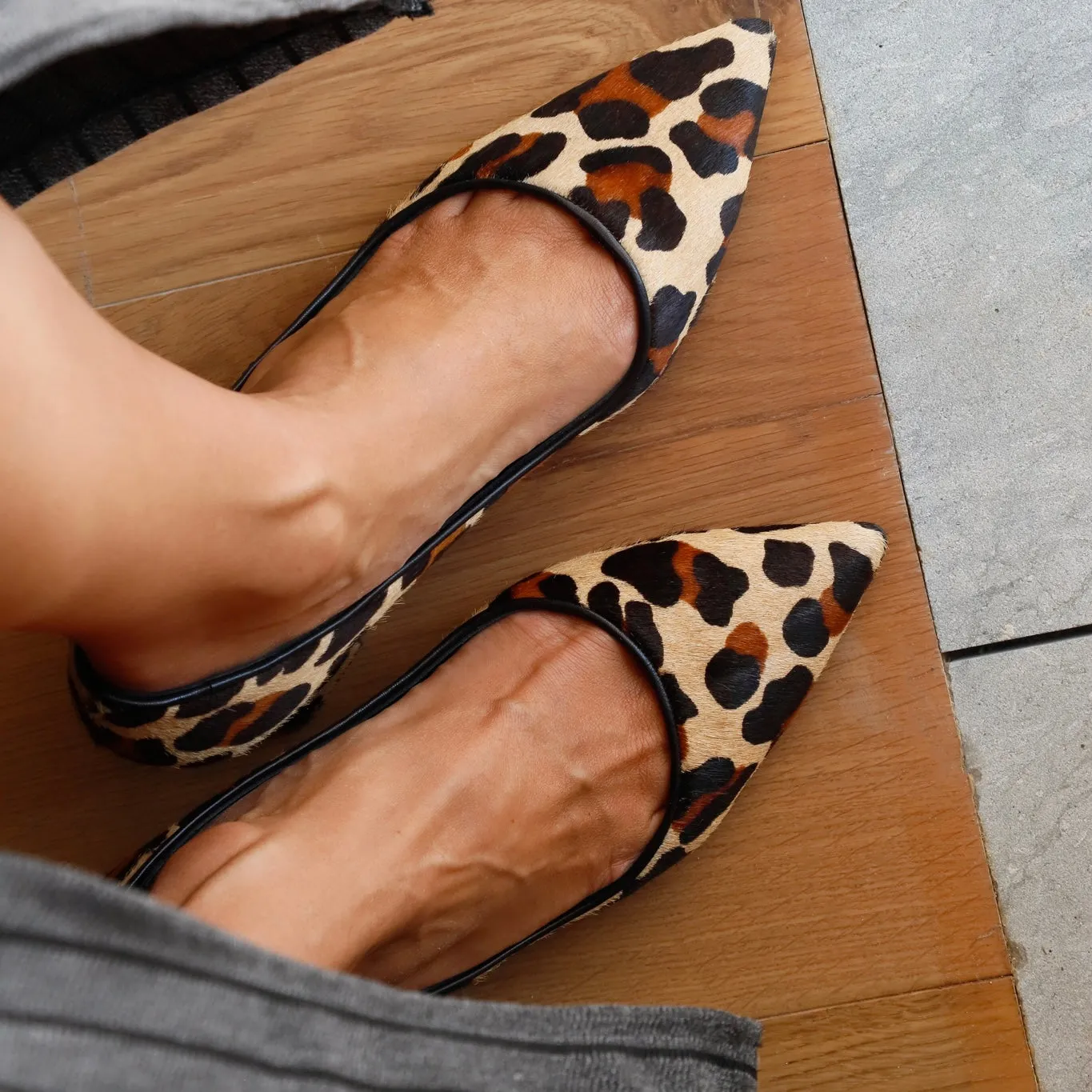 STILETTO NÚRIA PIEL EFECTO POTRO LEOPARDO 6CM
