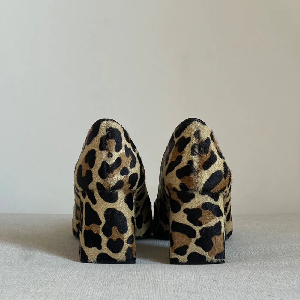 STILETTO NÚRIA PIEL EFECTO POTRO LEOPARDO 6CM