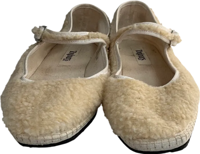 Toujours Cream Ballet Flats With Strap In Natural Fluffy Borg UK 5 EU 38 👠